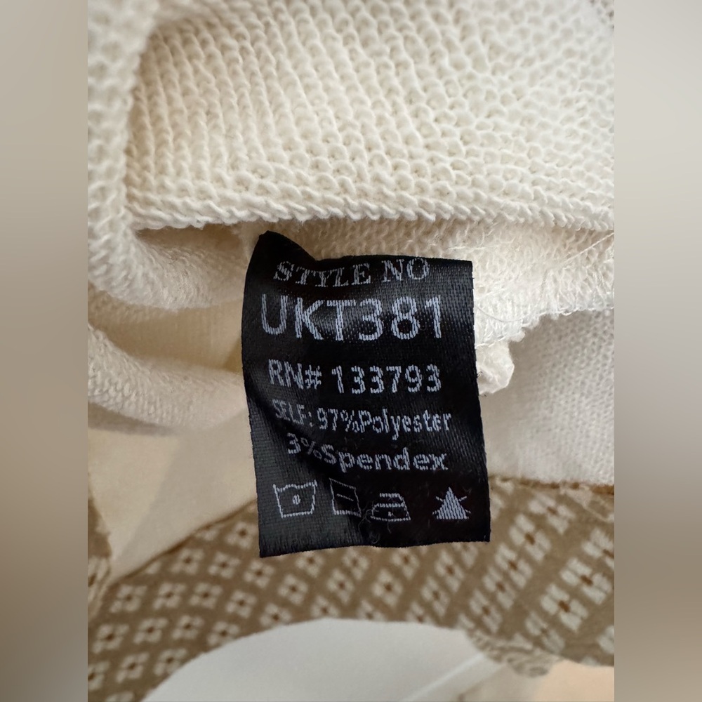 POL Women's Cream and Tan Peace Graphic Sweater - Picture 7 of 7
